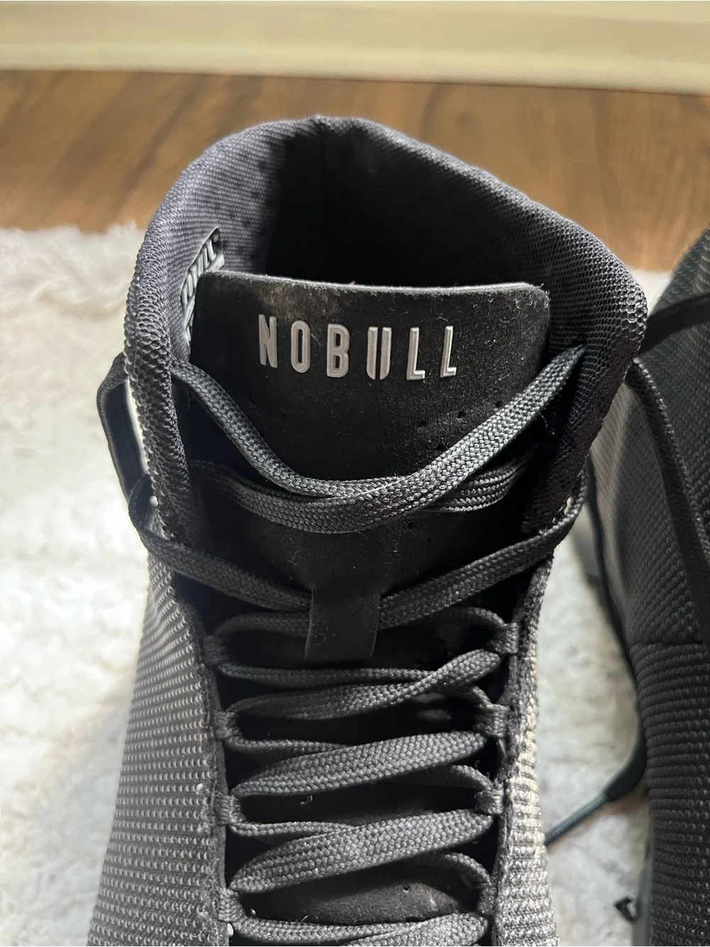NOBULL modern black